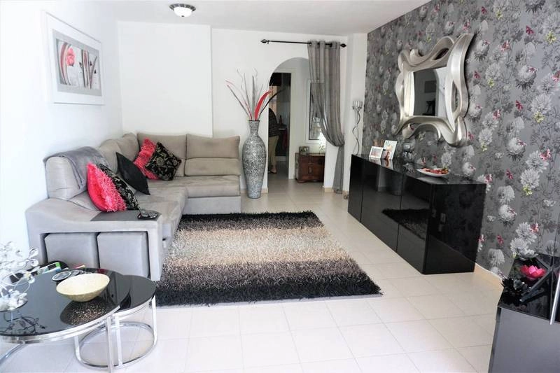 Amplio Apartamento con Vistas al Mar en Calp 1 Salón moderno