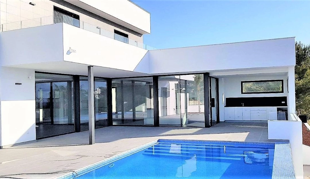 Villa moderna con preciosas vistas