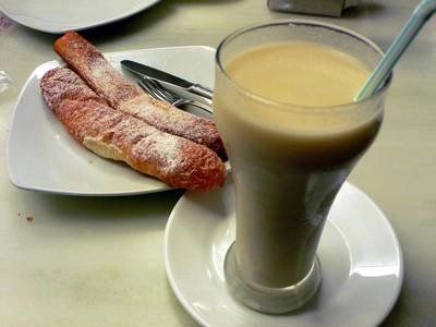 Receta de los fartons valencianos con horchata