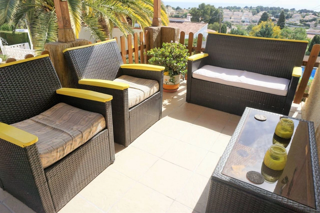 Terraza de la Villa doble con piscina privada en Calp