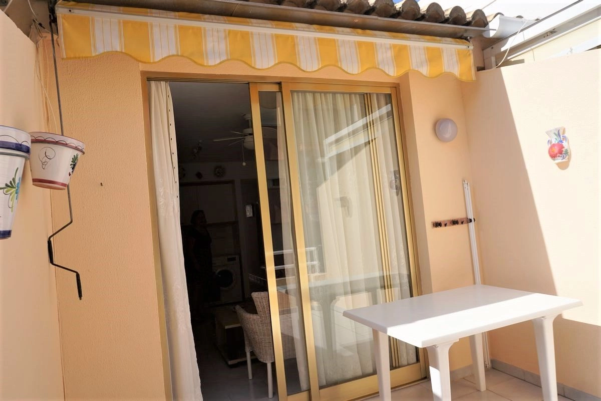 Apartamento de 1 habitación en el centro de Calp 4 Terraza del apartamento de 1 habitación en el centro de Calp