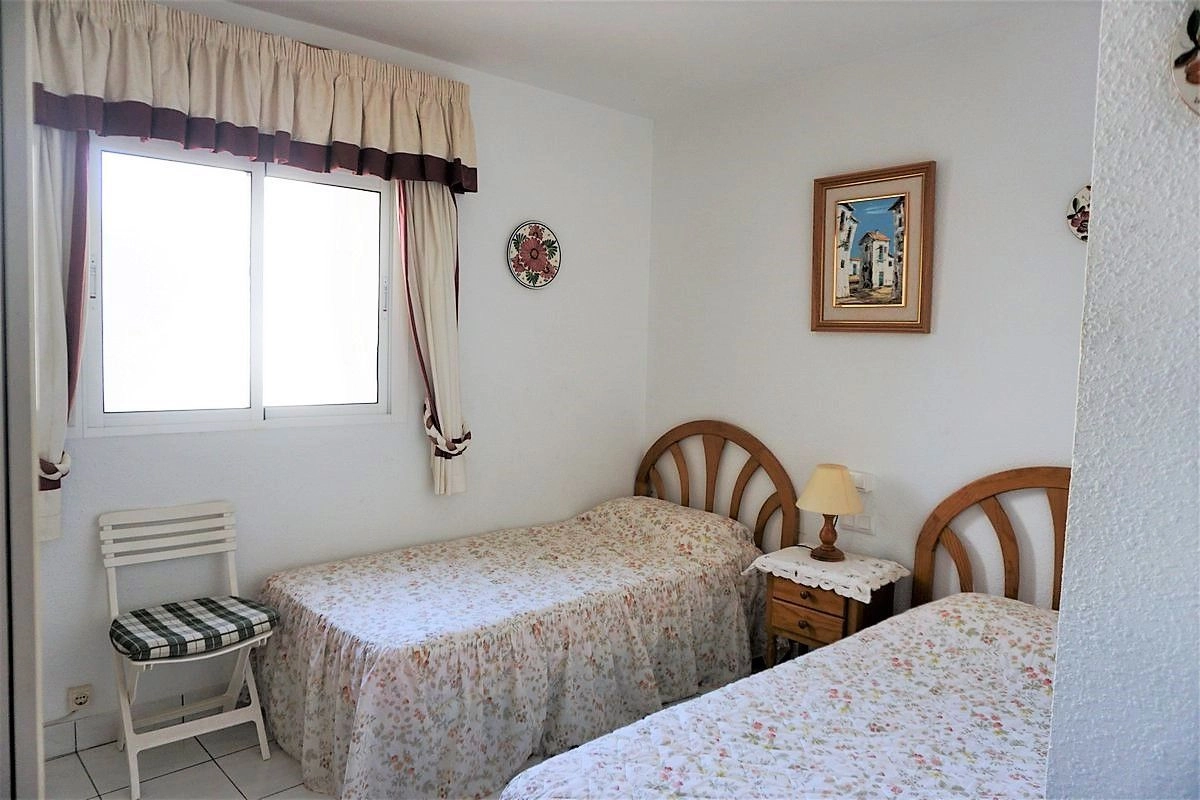 Coqueto apartamento en primera línea de playa en Calpe 3 Habitación doble