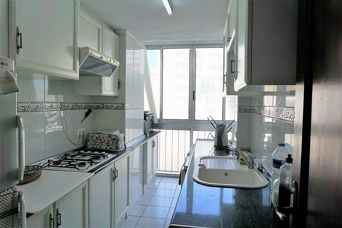 Coqueto apartamento en primera línea de playa en Calpe 2 Cocina independiente