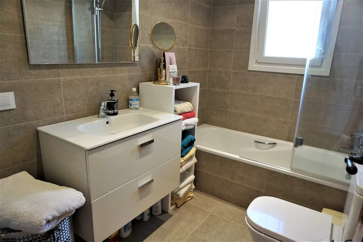Baño con bañera